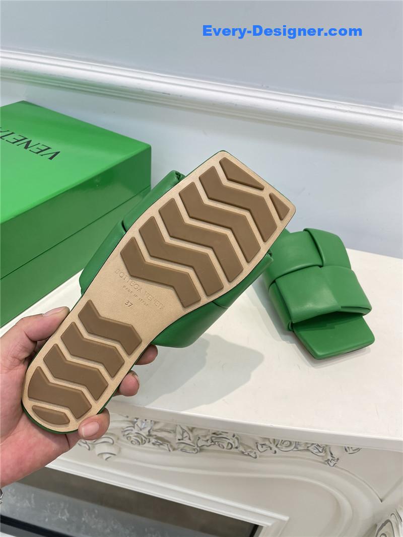 b0tt*ga Ven*ta patch slides