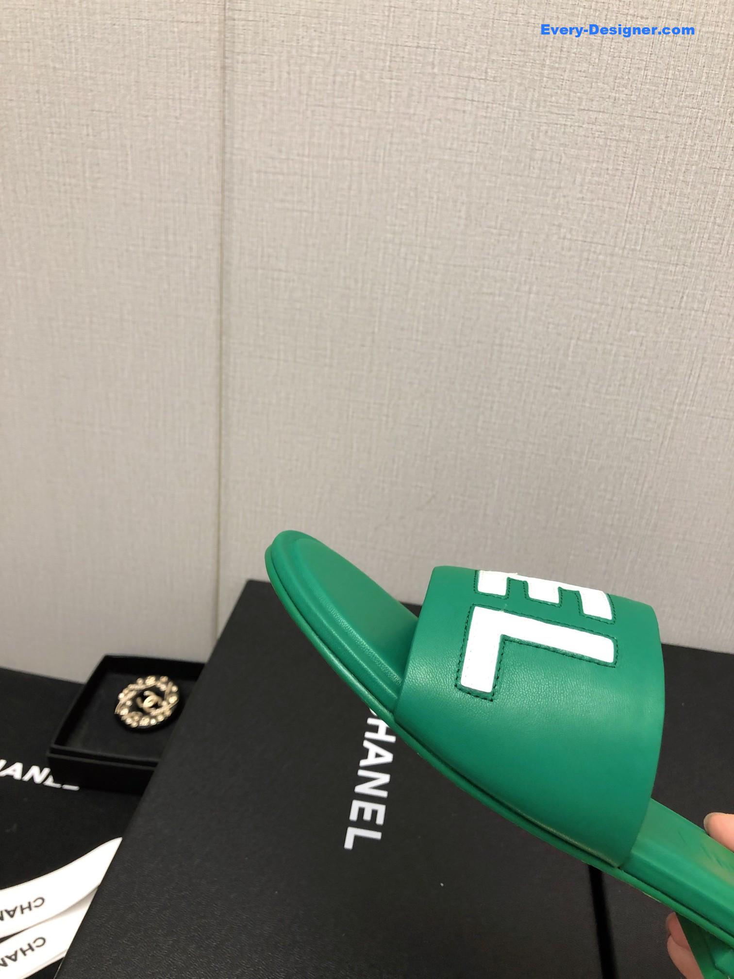 CC color matching letter leather buckle slippers