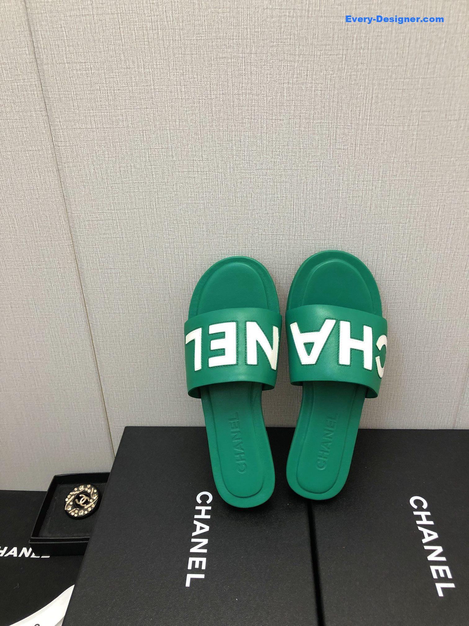 CC color matching letter leather buckle slippers