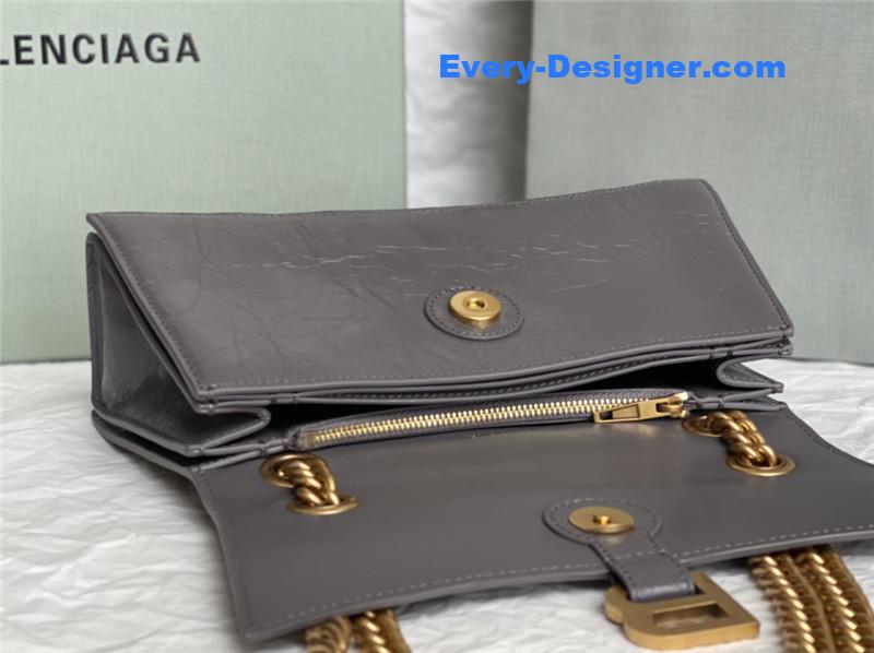 Ba1en*iaga crush small chain bag