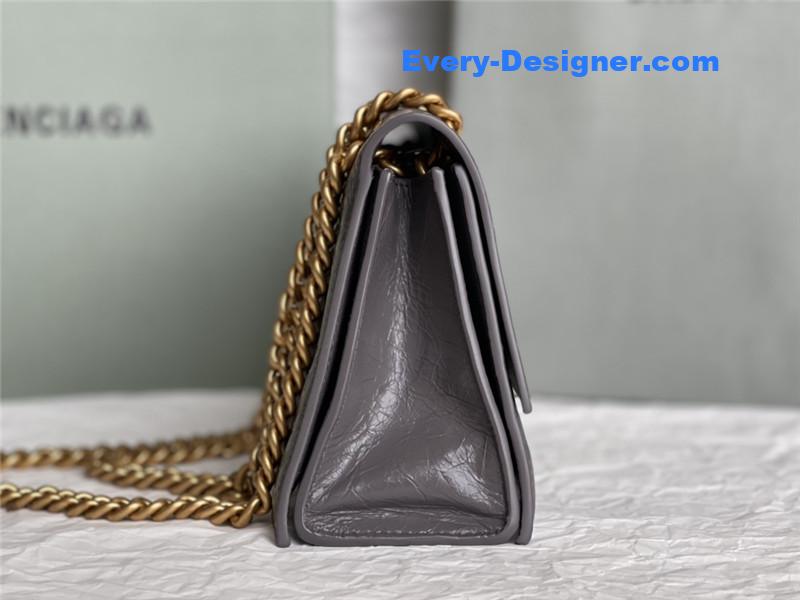 Ba1en*iaga crush small chain bag