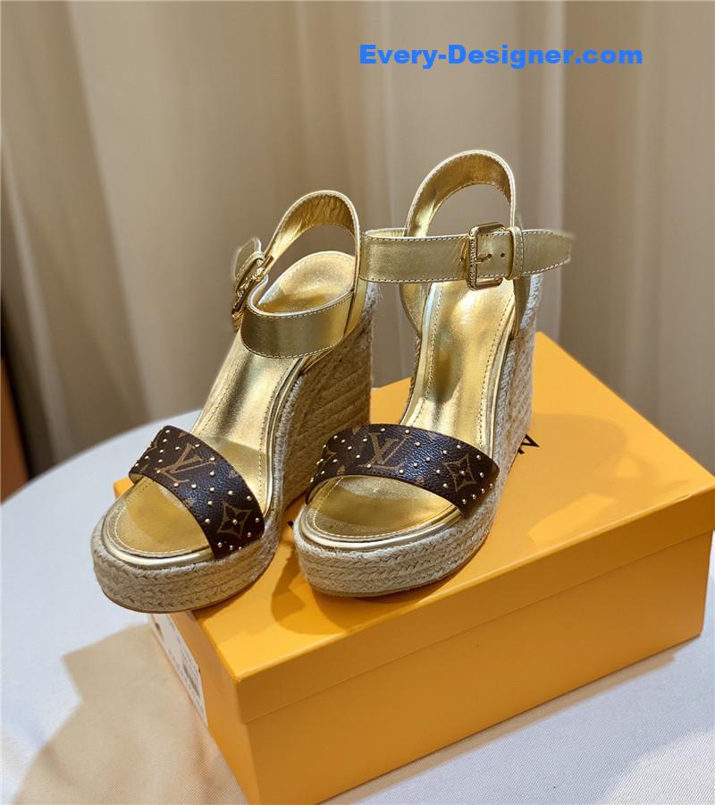 l0vis vvtt0n lv hot D1am0nd wedge sandals