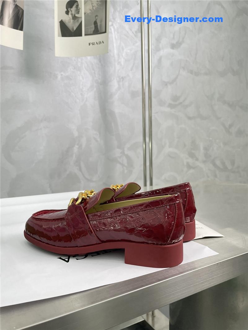 b0tt*ga Ven*ta horseshoe buckle loafers