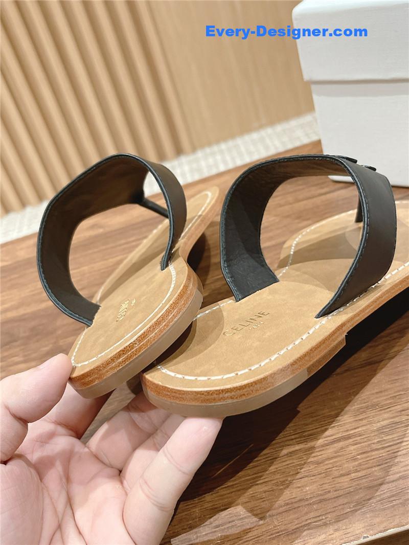 Ce1i*e flip flops womens