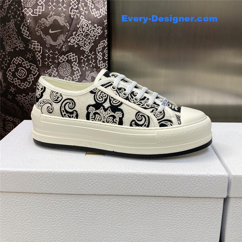 D10r couple style thick bottom strap low top casual shoes