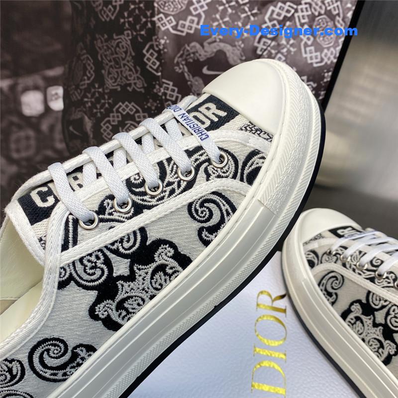 D10r couple style thick bottom strap low top casual shoes