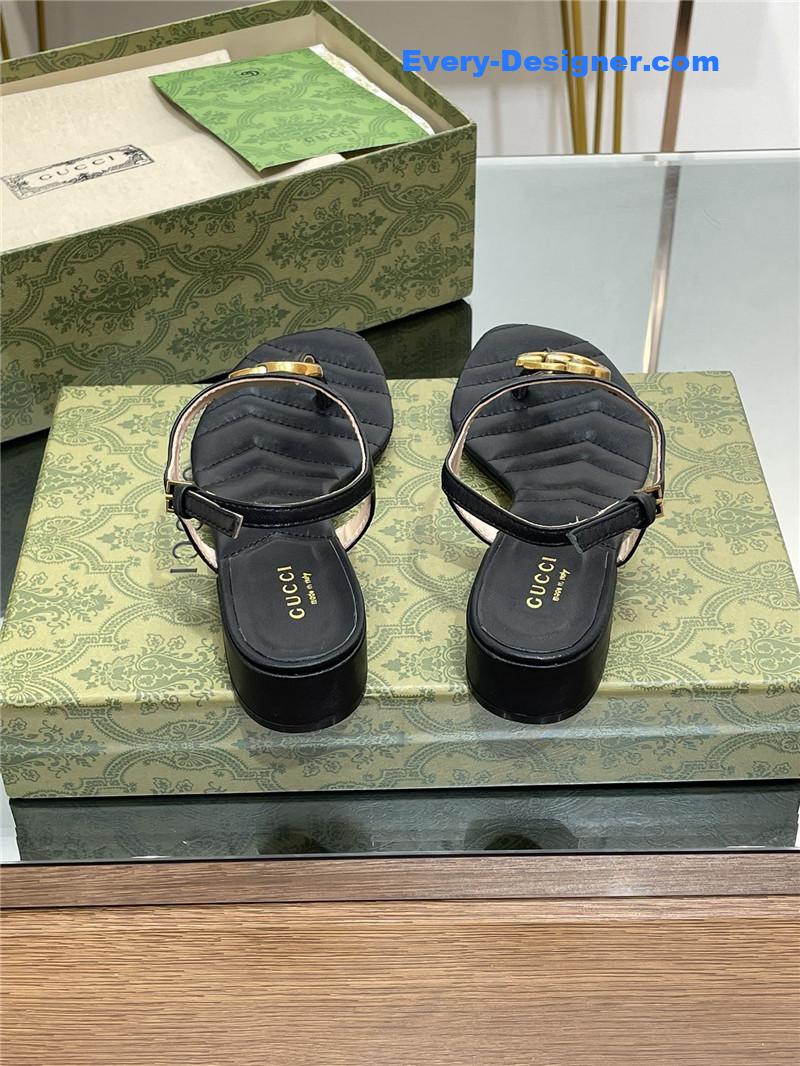 Gvc*1 classic gg buckle sandals