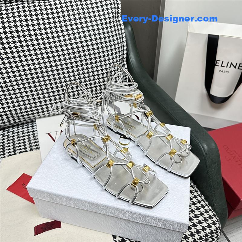 Va1e*ntin0 roman flat sandals