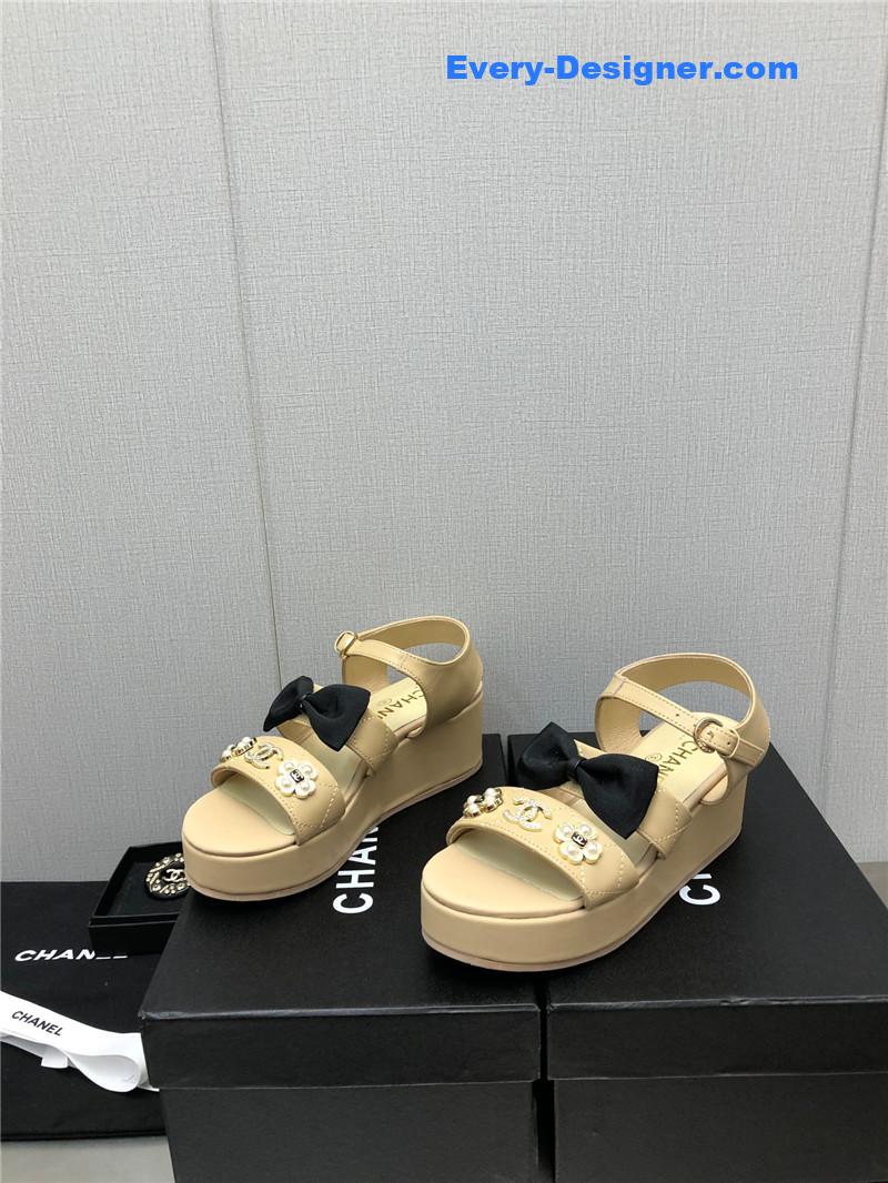 CC top sandals