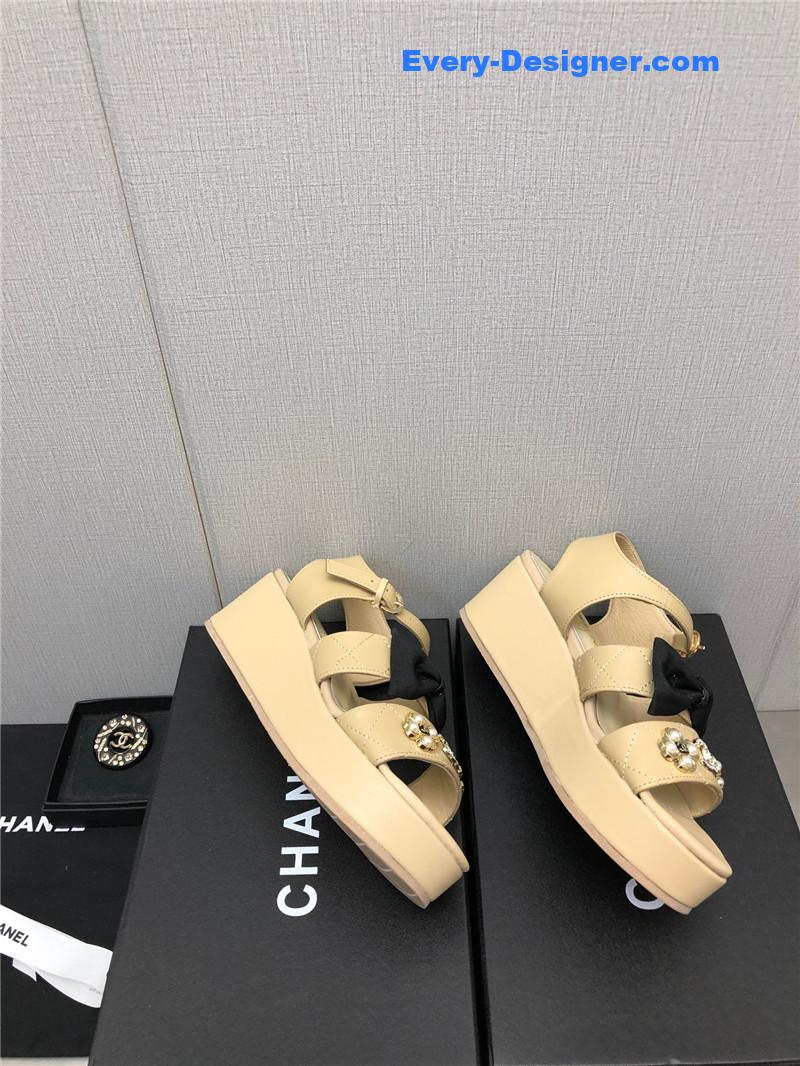 CC top sandals