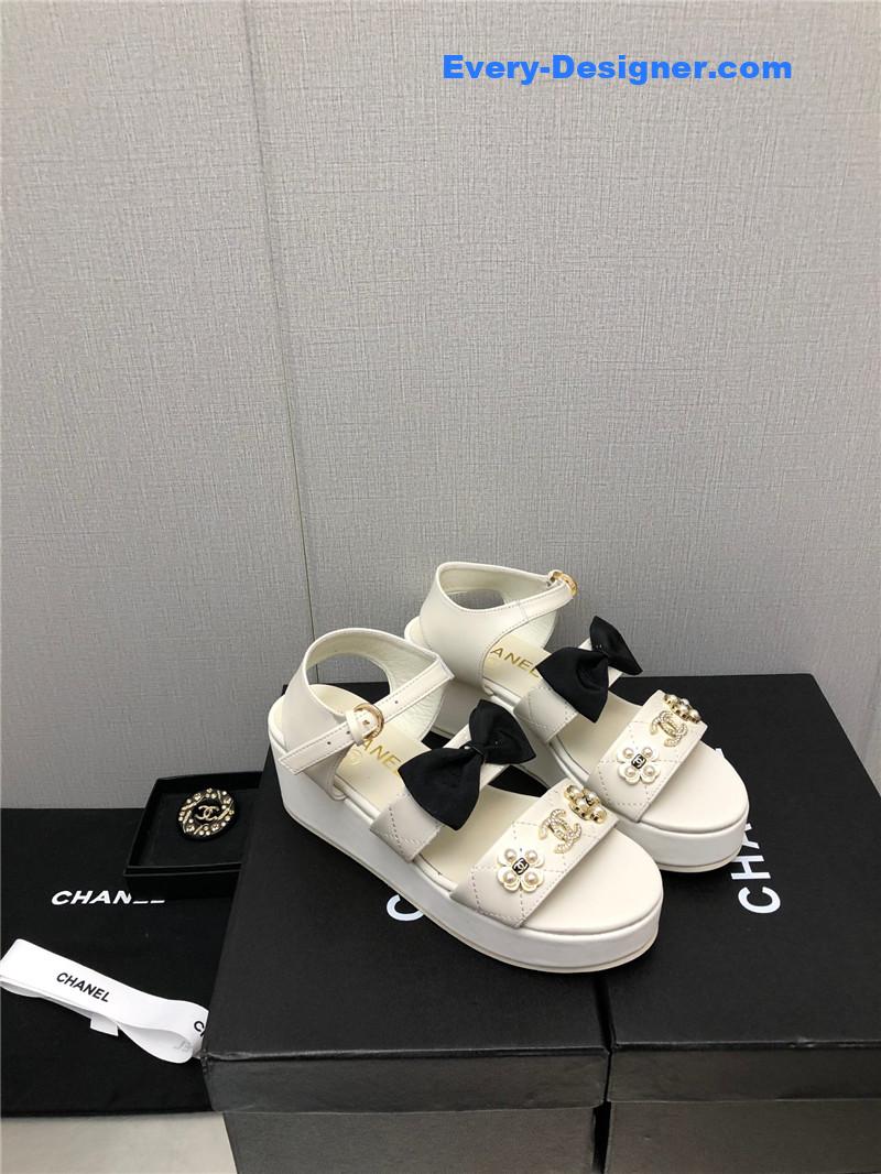 CC top sandals