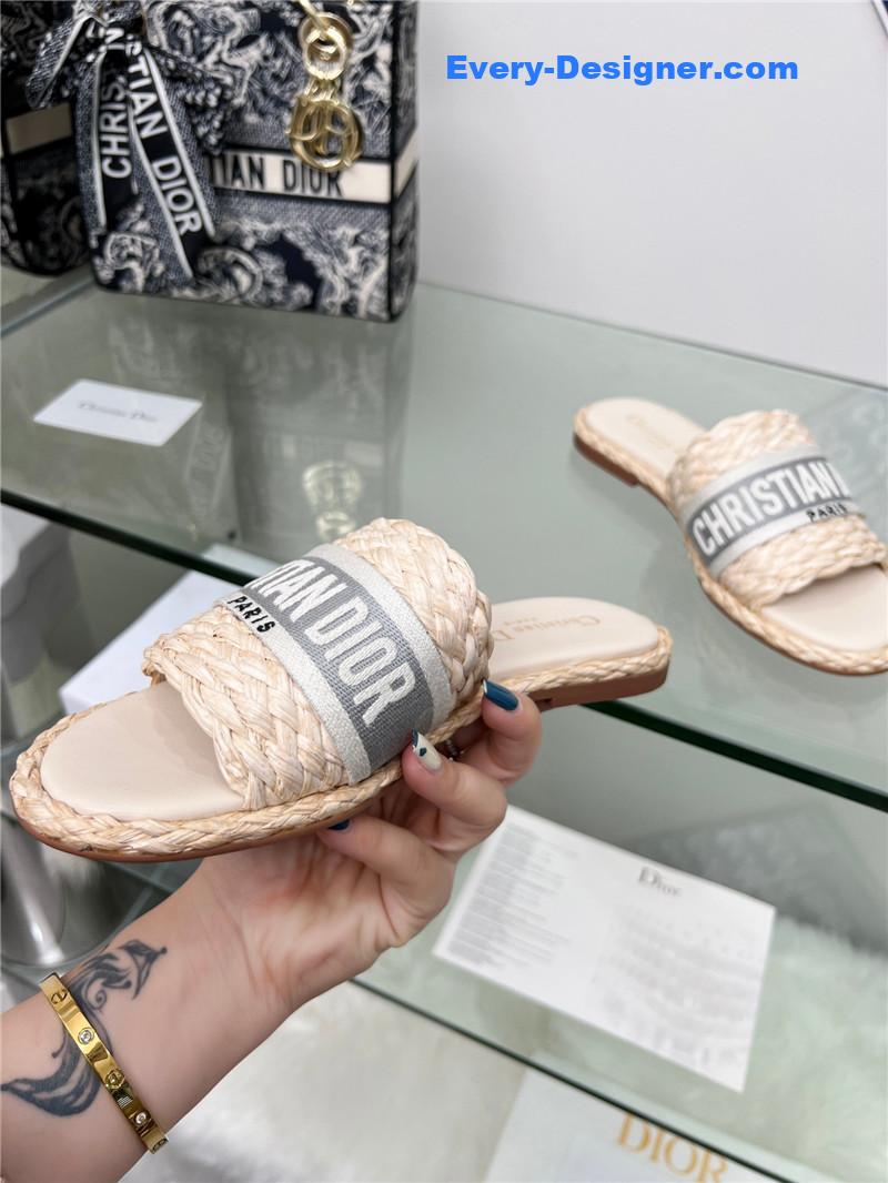 D10r catwalk new slippers