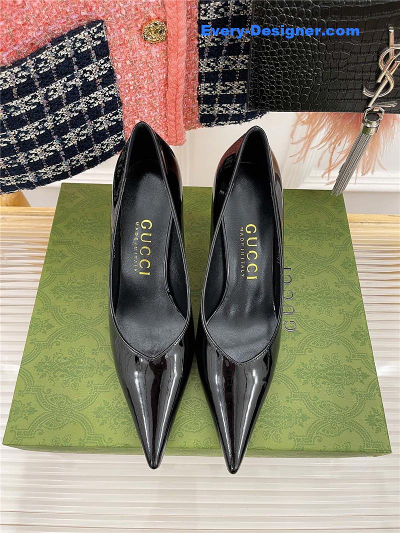 Gvc*1 metal heel pointed high heels