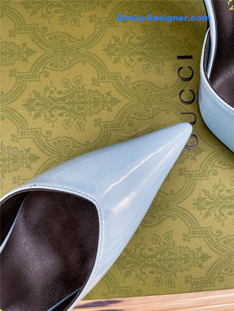 Gvc*1 metal heel pointed sandals