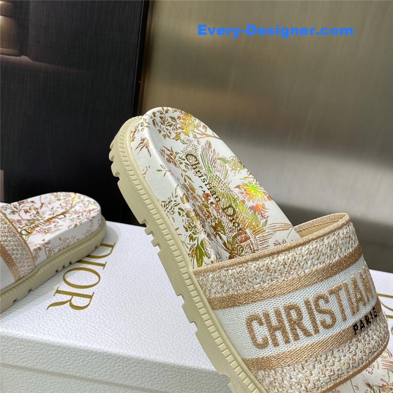 D10r platform jelly color women’s sandals
