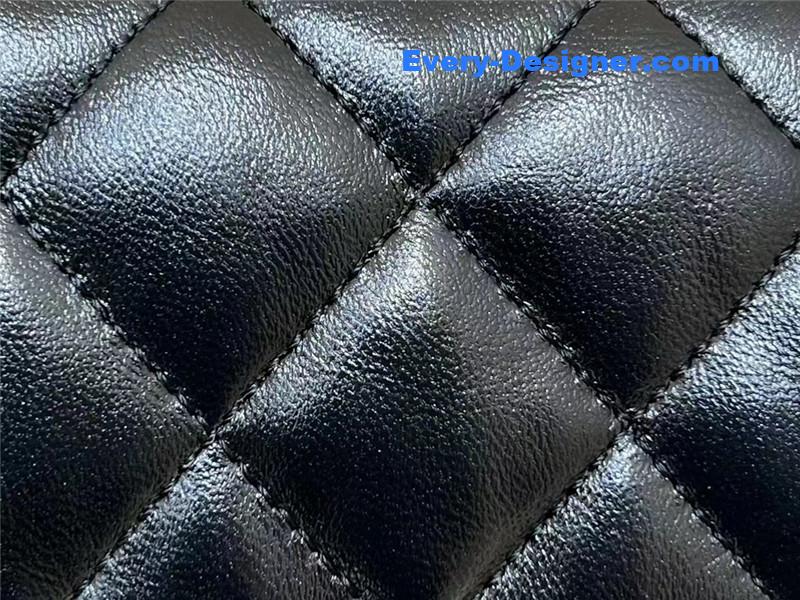 Ch**el cf handle mini bag
