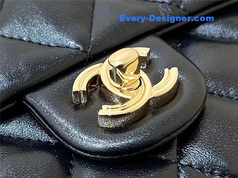 Ch**el cf handle mini bag