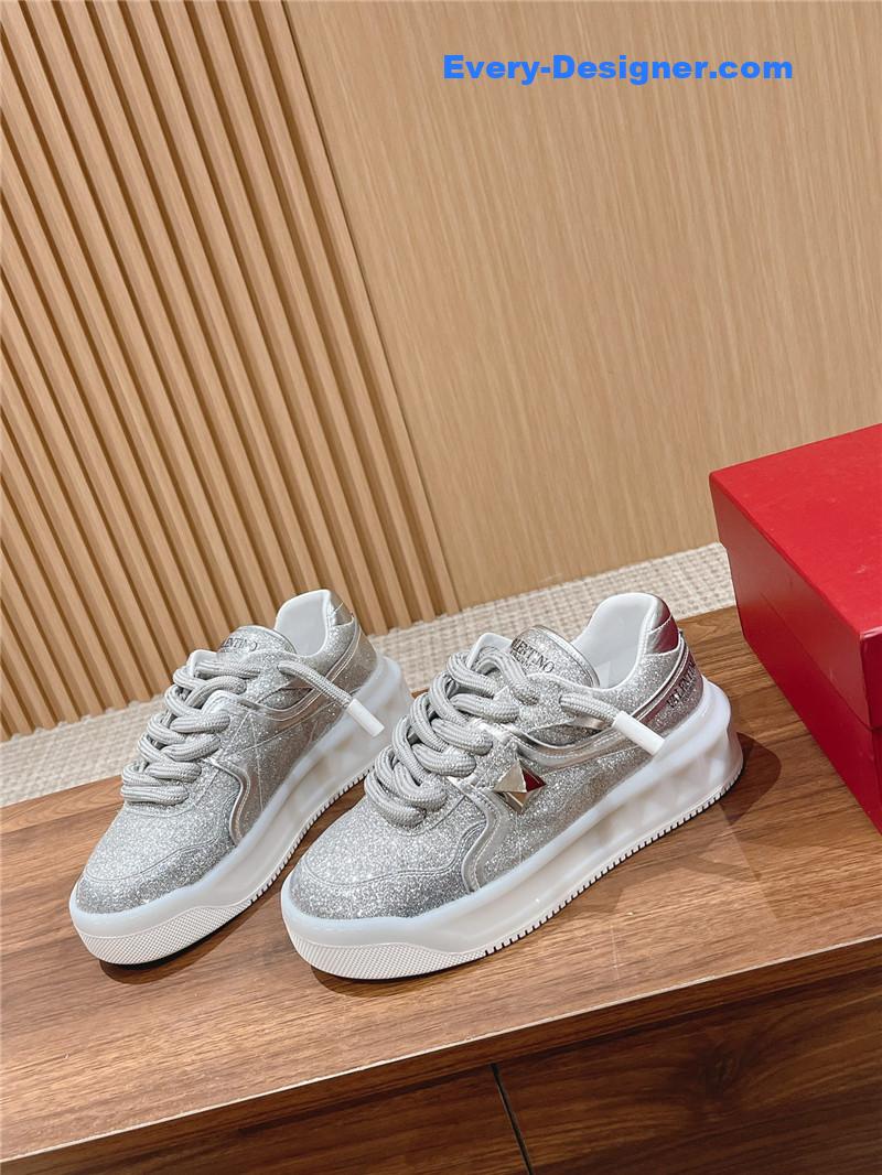 Va1e*ntin0 studded one stud low top sneakers