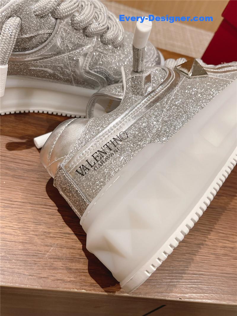 Va1e*ntin0 studded one stud low top sneakers