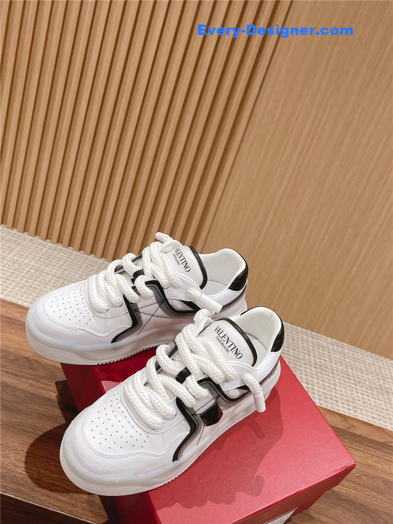 Va1e*ntin0 studded one stud low top sneakers