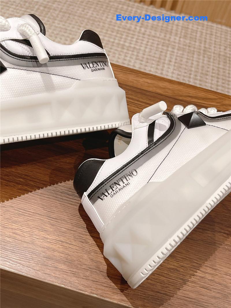 Va1e*ntin0 studded one stud low top sneakers