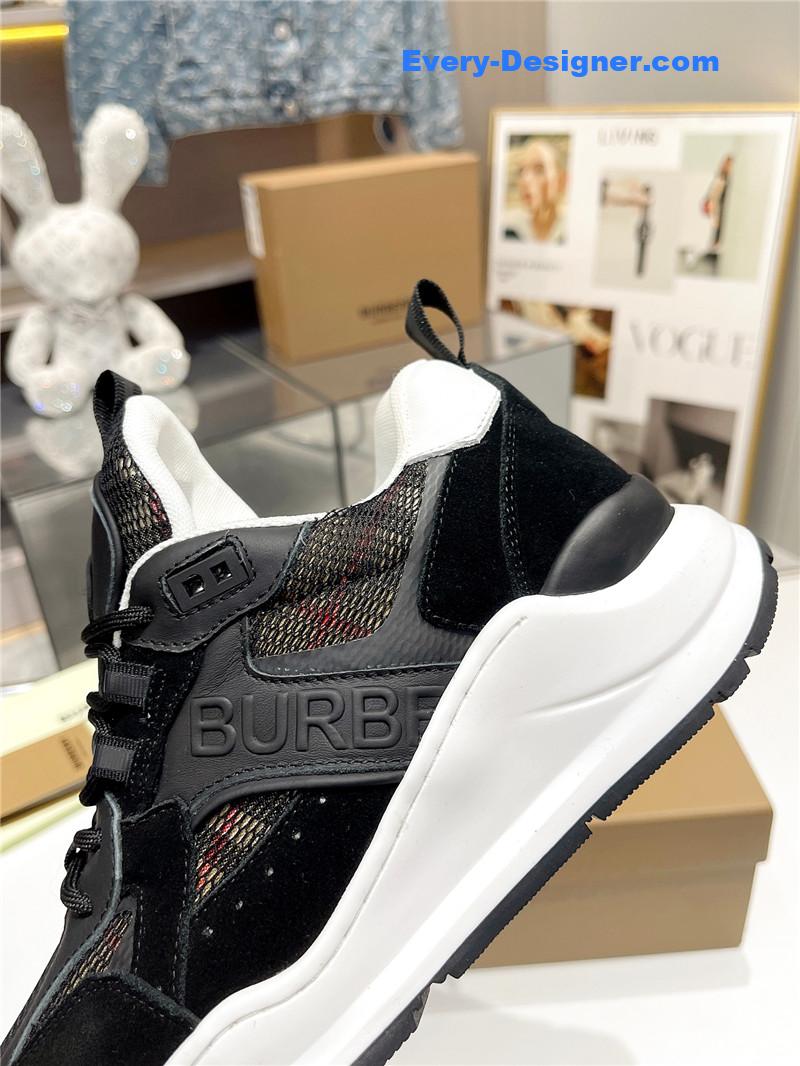 Bv*b*rry platform style sneakers