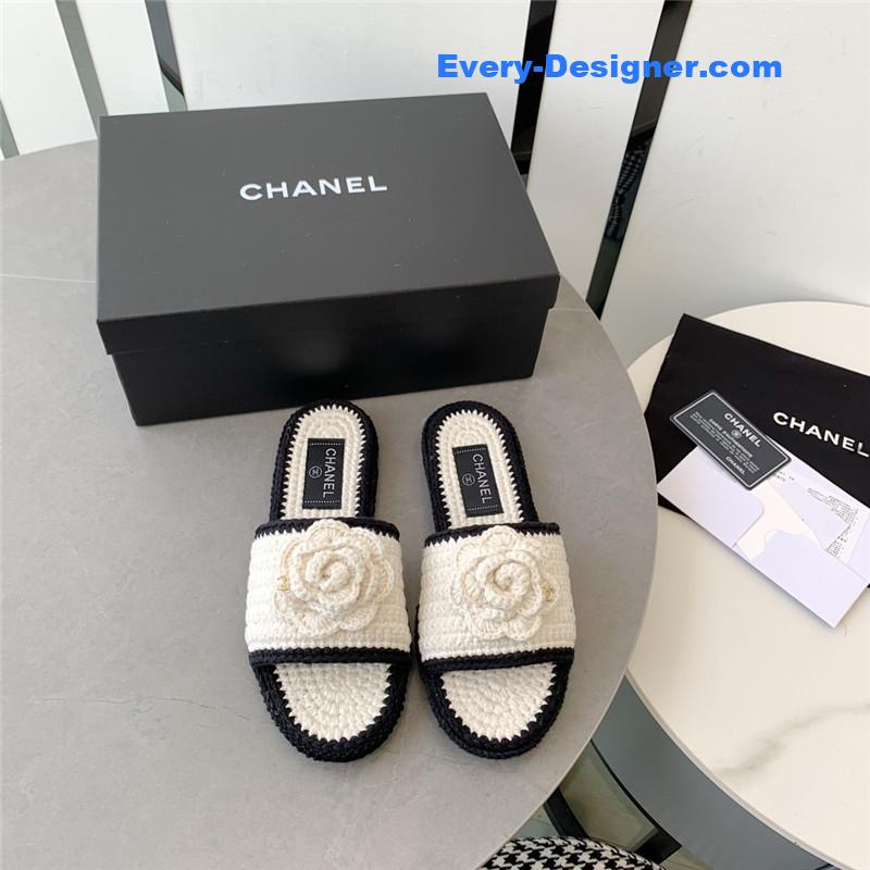 CC crochet honey slippers