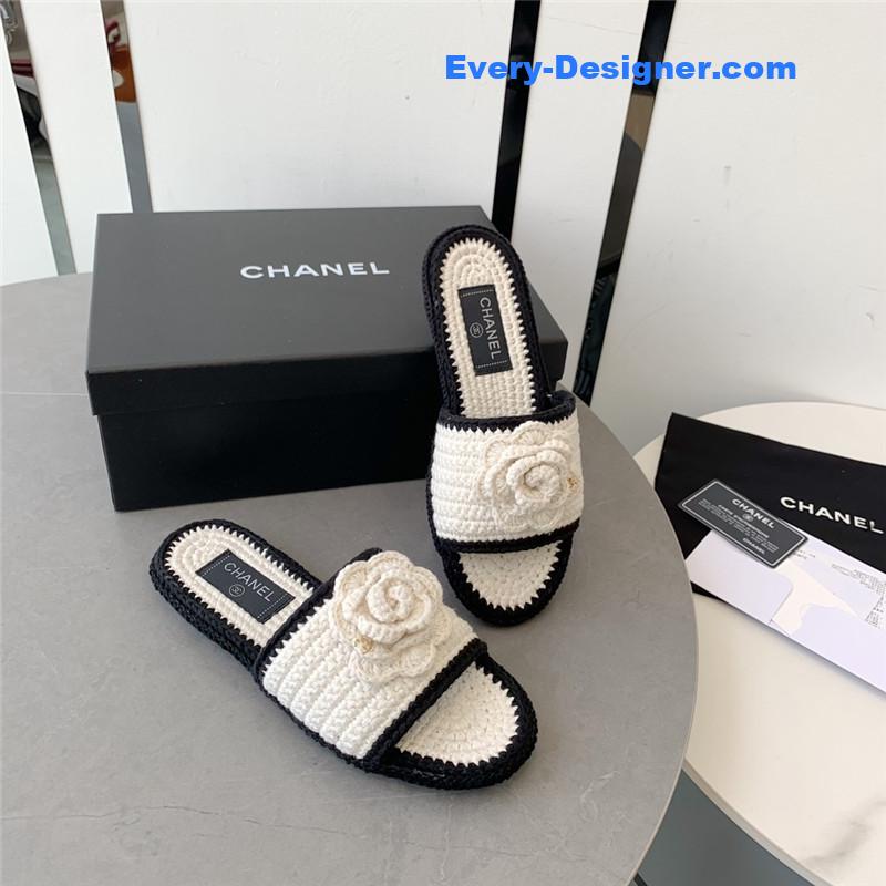 CC crochet honey slippers