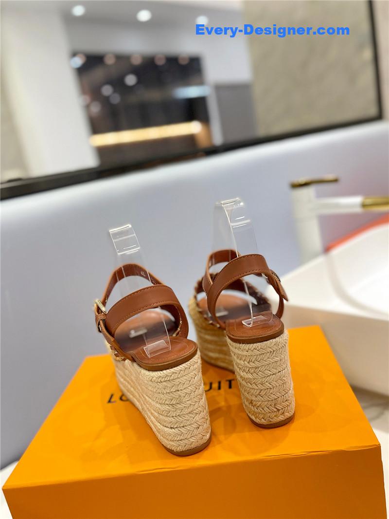 l0vis Vvtt0n lv platform sandals