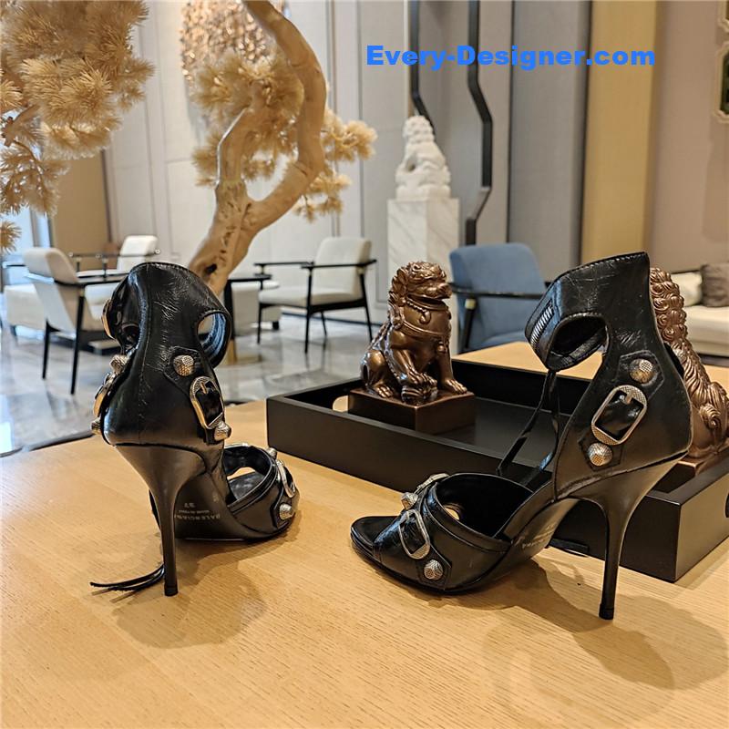 Ba1en*iaga studded fishmouth sandals