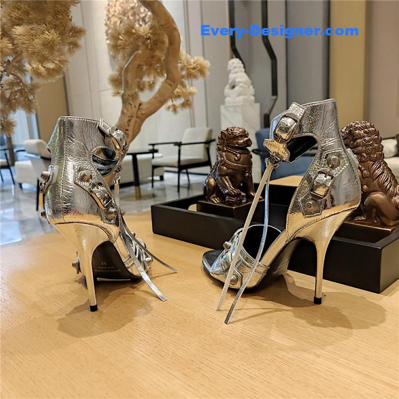 Ba1en*iaga studded fishmouth sandals