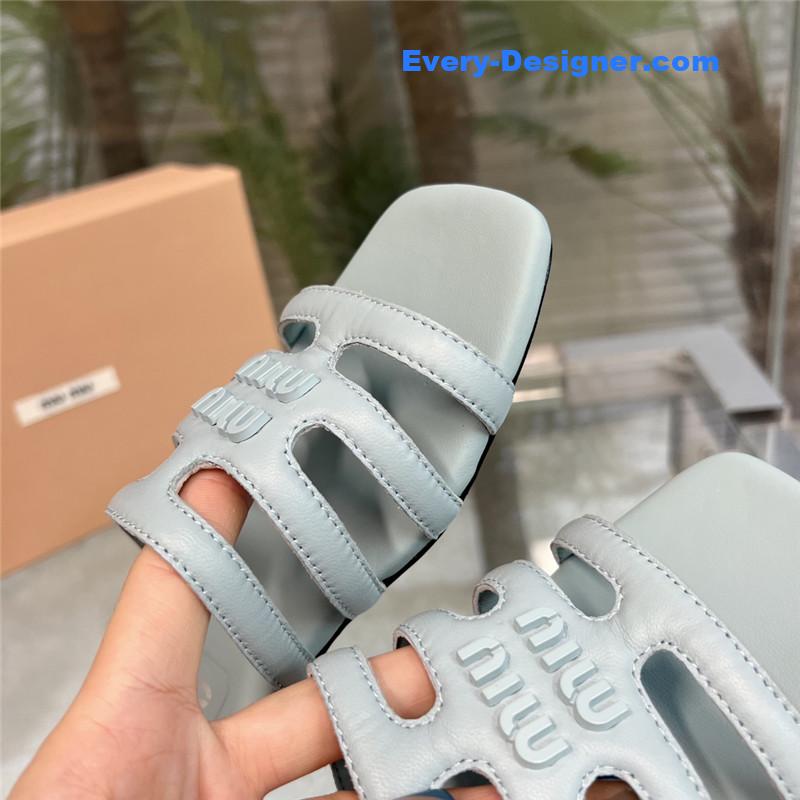 M1um1u new flat slippers