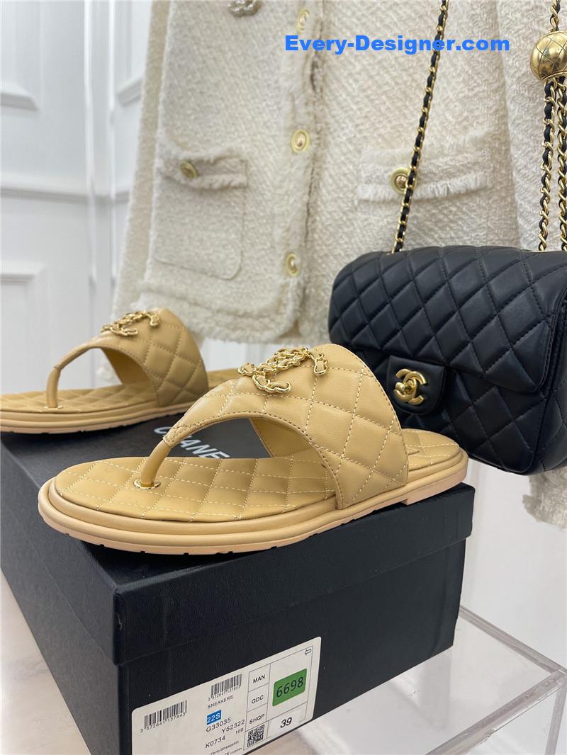 CC rhombus CC logo chain buckle flat slippers