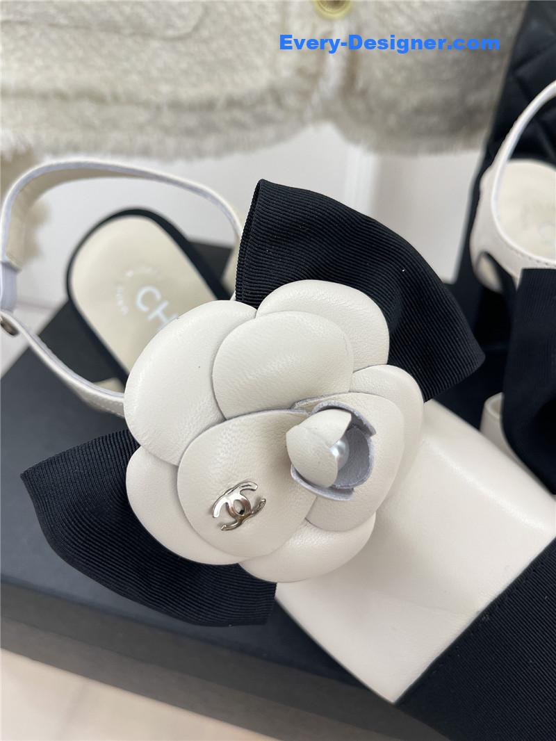 CC camellia bow chunky heel sandals