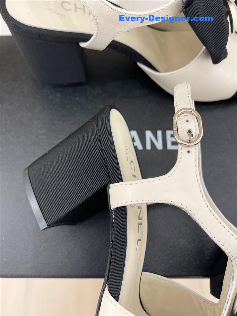 CC camellia bow chunky heel sandals