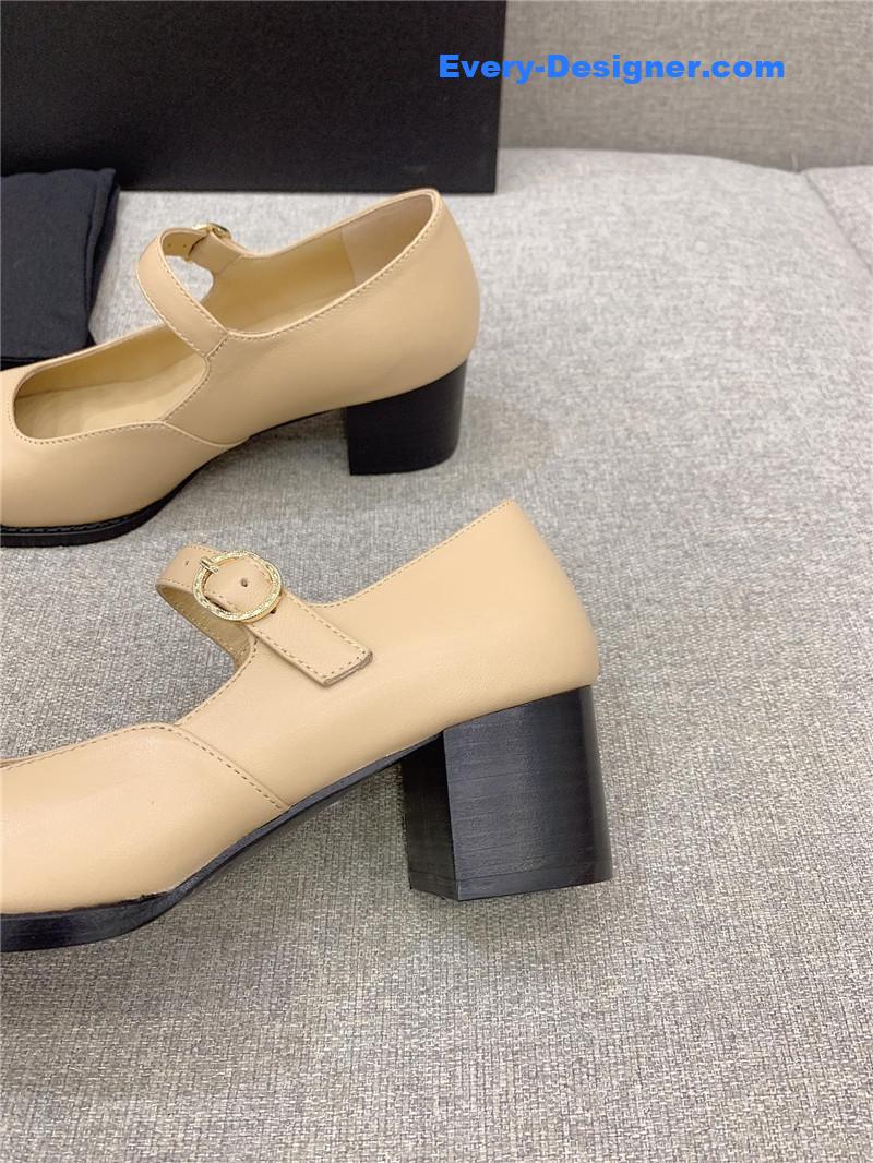 CC new thick heel square toe shoes