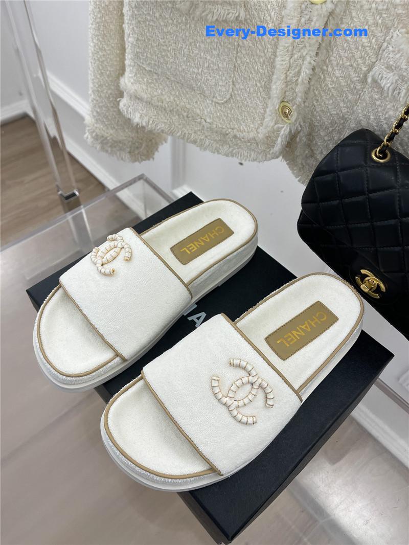 CC rhombus CC logo platform slippers