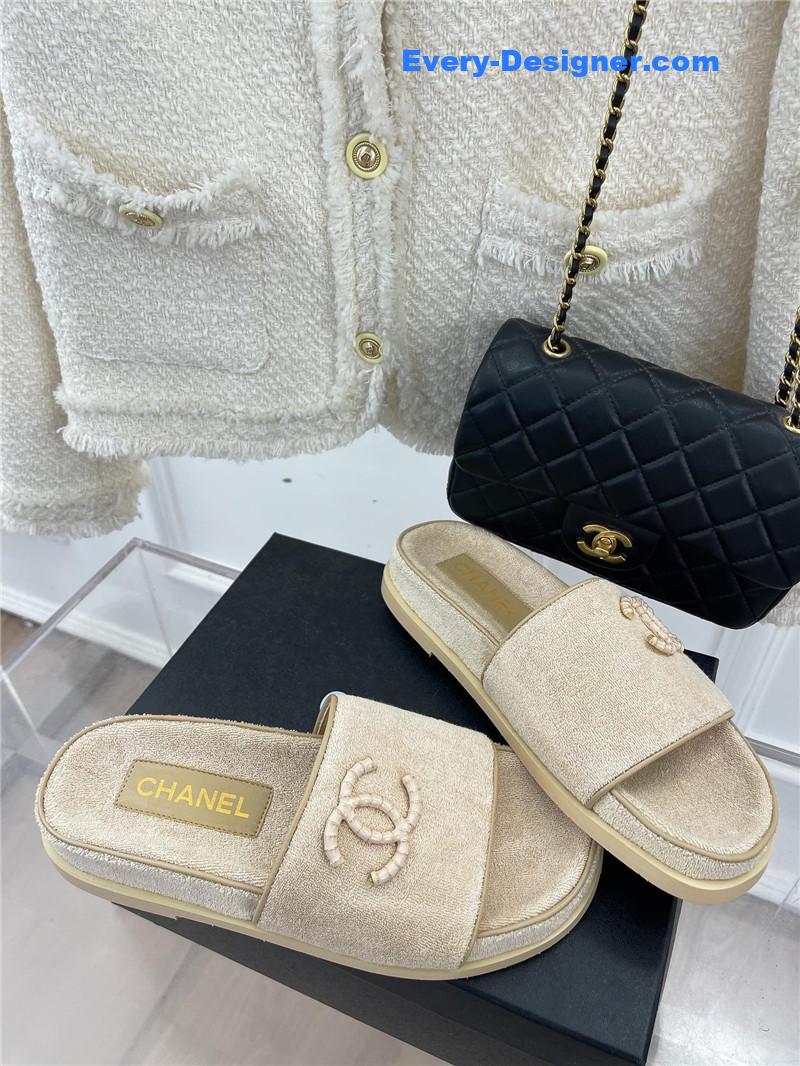 CC rhombus CC logo platform slippers