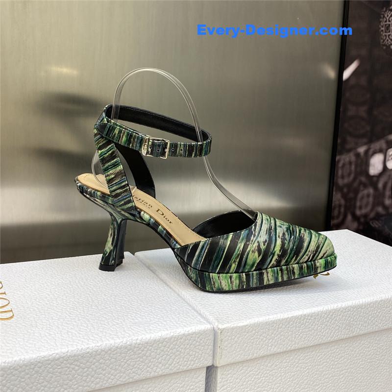 D10r metal buckle platform muller women’s sandals
