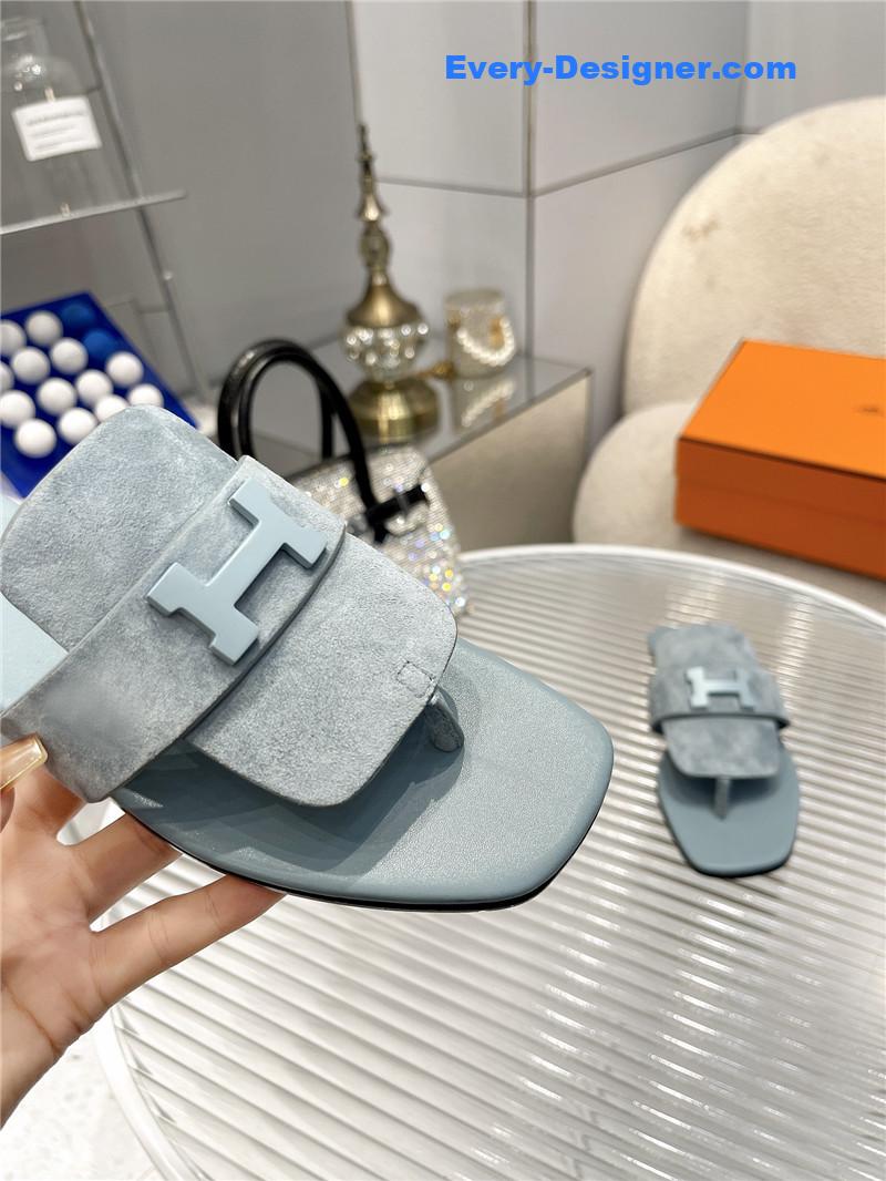 H**me5 classic h buckle sandals