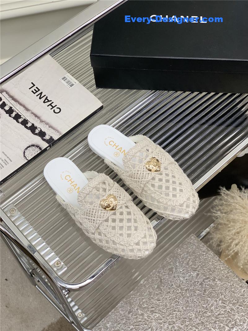 CC hollow Roman slippers