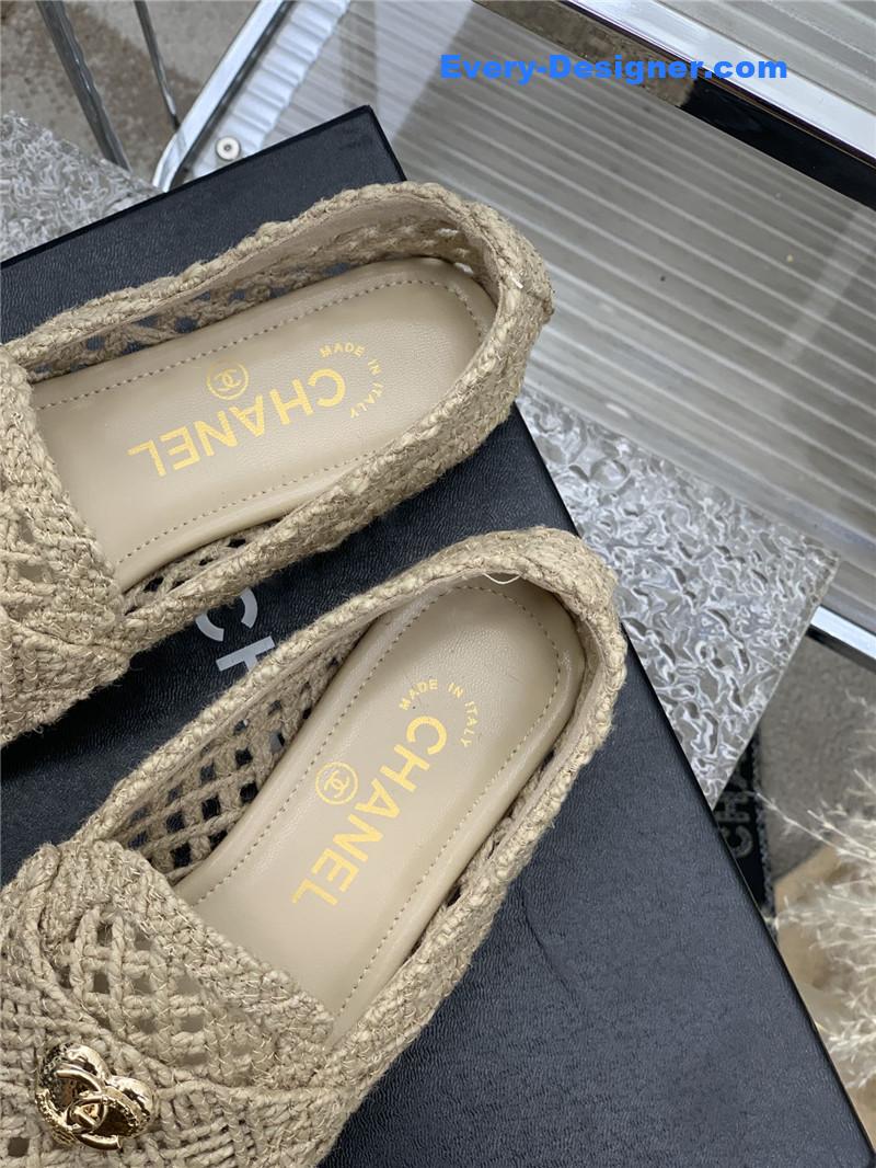 CC hollow Roman slippers