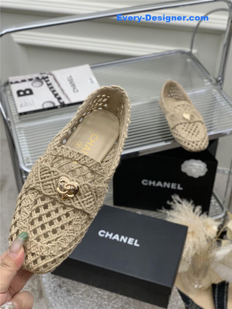 CC hollow Roman slippers