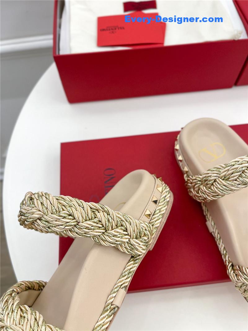 Va1e*ntin0 hand woven slippers