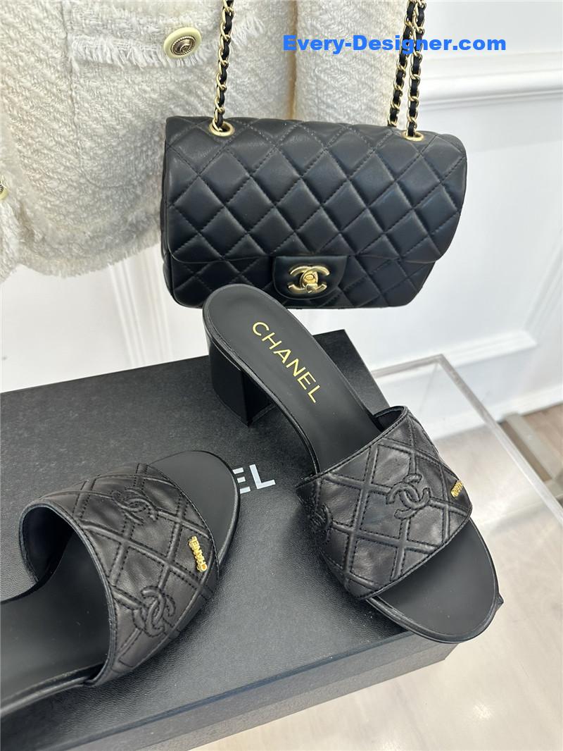 CC rhombus CC logo chunky heel slippers