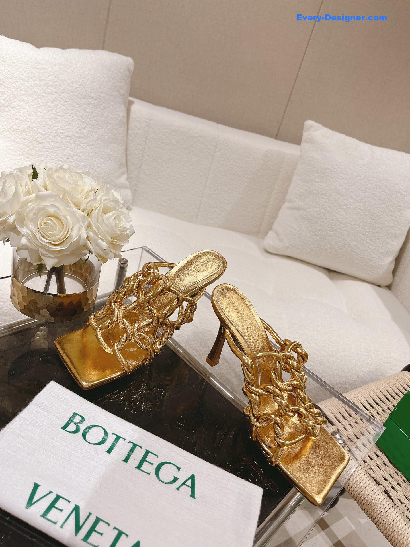 b0tt*ga Ven*ta handwoven sandals