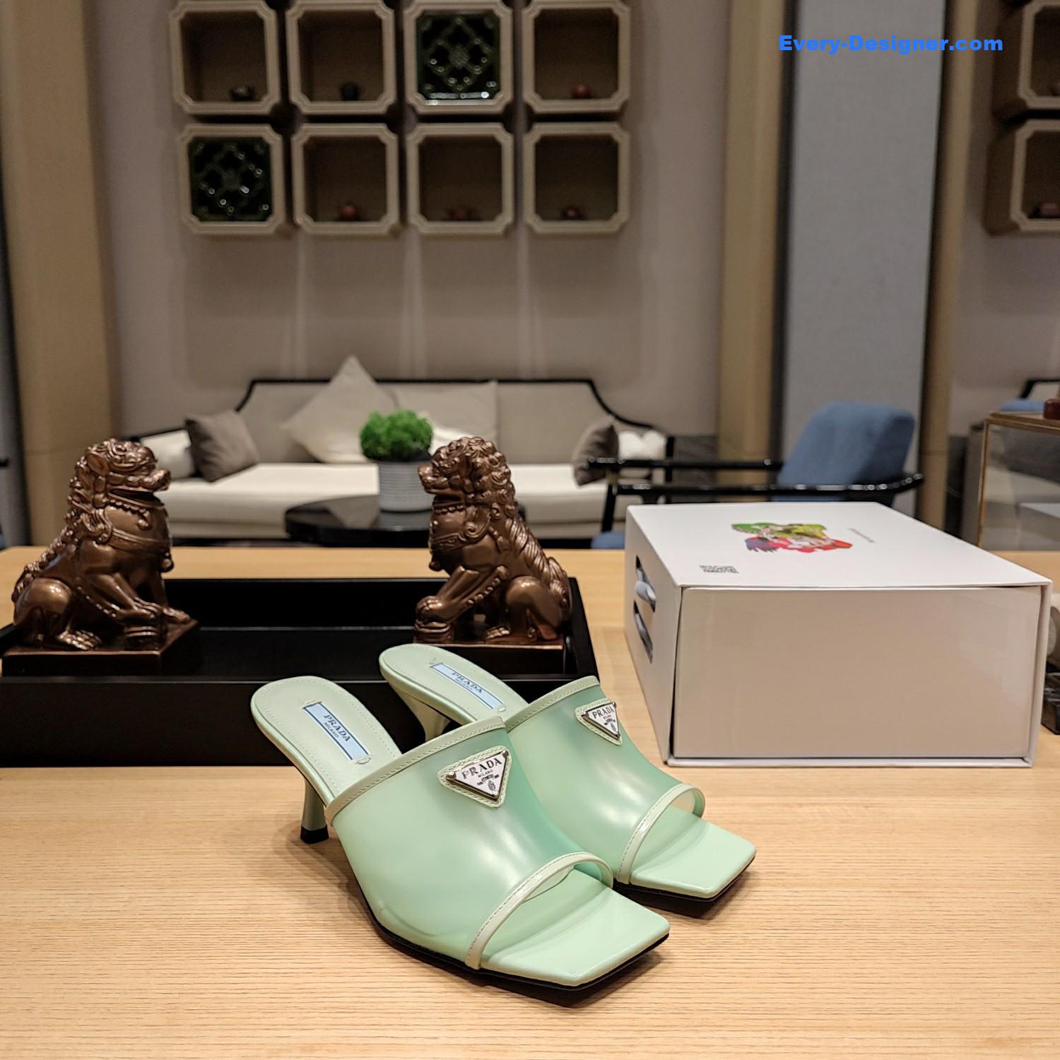 Pra*a metal logo triangle head square sandals