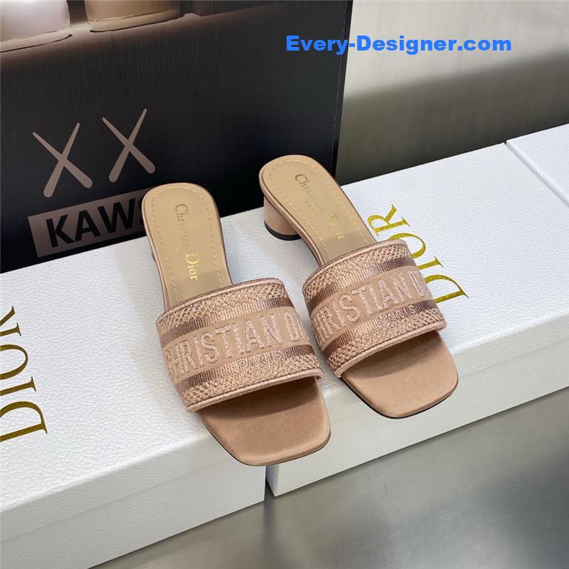 D10r new flip flops color matching women’s shoes