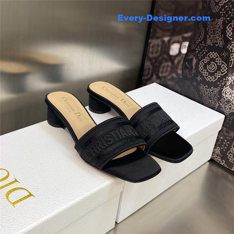 D10r new flip flops color matching women’s shoes