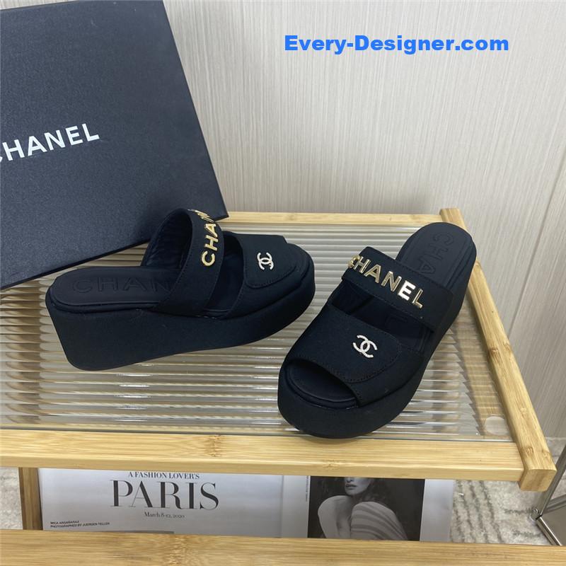 CC logo platform slippers